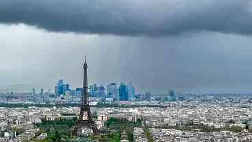 Dívida Francesa e Crise Política: O Futuro da França