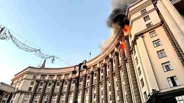 Rússia Lança Maior Ofensiva Aérea na Ucrânia