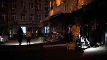 Ataque Russo em Kiev Causa Apagões e Cortes de Gás