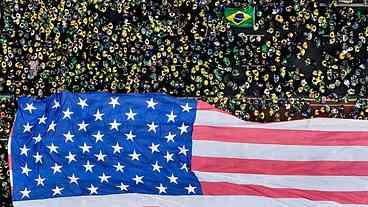 Bandeira dos EUA marca 7 de Setembro no Brasil