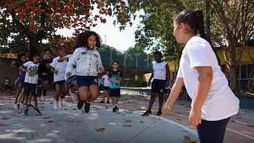 Estudantes do Rio Melhoram Notas Sem Celulares