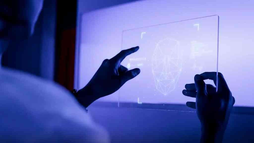 Uso da IA pode prejudicar formação na escrita, aponta autor | Para ele, perda da prática pode resultar em retrocesso imensurável