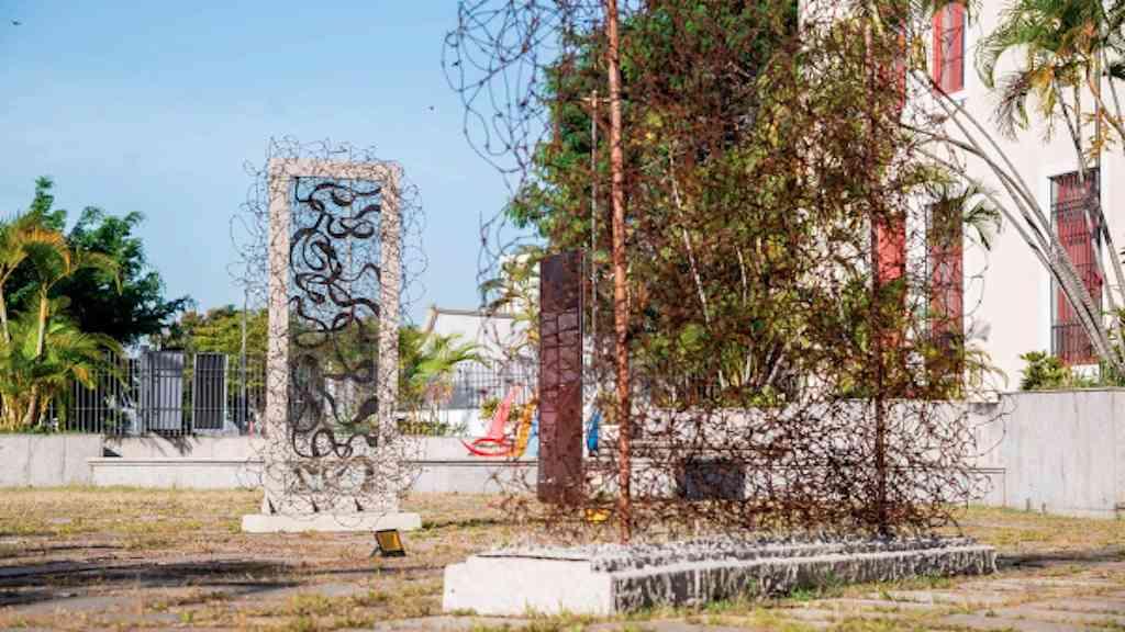 Rio recebe talk da mostra ‘O que te separa de mim?’ | Exposição no Rio promove talk ‘O que te separa de mim?’