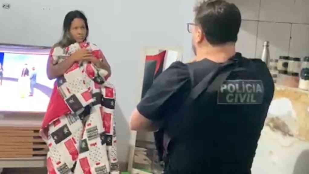 Suspeita de aplicar ‘Boa Noite, Cinderela’ em turistas é presa na Baixada | Paloma foi identificada em seis inquéritos relacionados a esse tipo de crime