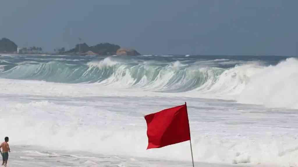 Marinha alerta para ressaca no Rio com ondas de até 2,5 m | Ondas podem chegar a 2,5 metros