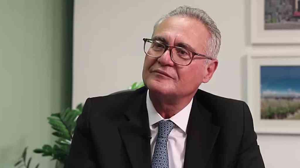 Comissão no Senado aprova projeto que amplia isenção do IR | O senador Renan Calheiros (MDB-AL) é o relator do Projeto de Lei