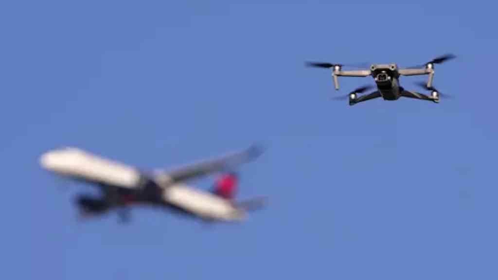 Sobrevoo de drones gera suspeita de ação contra Otan | Vários drones de origem desconhecida foram avistados sobre aeroportos na Dinamarca na noite de 24 para 25 de setembro. (Imagem ilustrativa)