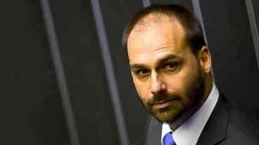 Eduardo Bolsonaro: Conflito e Desafios nos EUA