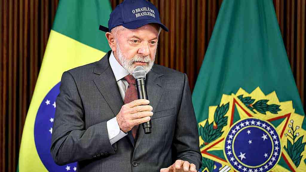 Aprovação do presidente Lula permanece em alta, assegura pesquisa | O presidente Lula deixou claro para o governo dos EUA que “o Brasil é dos brasileiros”