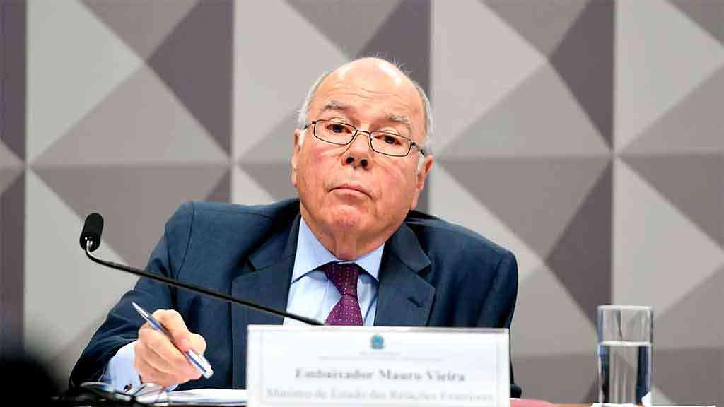 Aos deputados, Vieira assegura distância entre economia e política com EUA | O chanceler Mauro Vieira compareceu a uma audiência, no Congresso