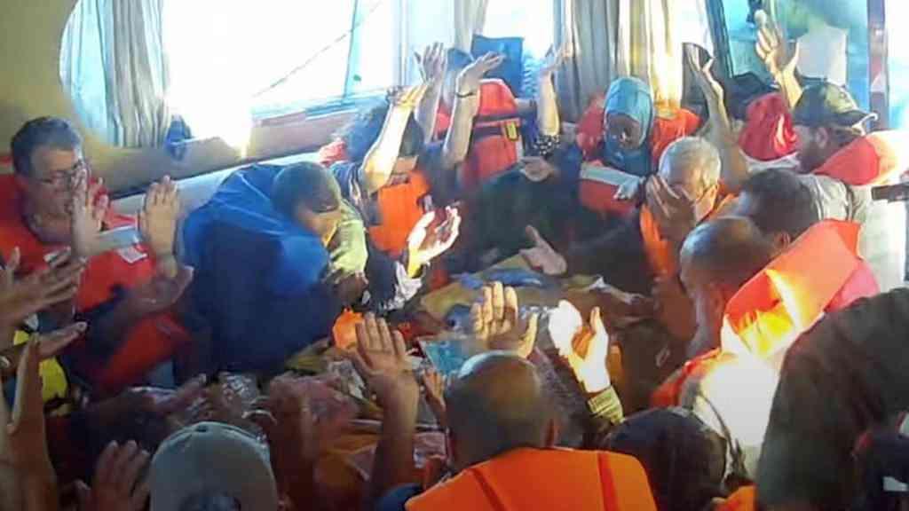 Barco com Greta Thunberg é retido por Israel a caminho de Gaza | Em registro do dia 2 de outubro, ativistas a bordo de um barco da Flotilha Sumud são interceptados por forças israelenses