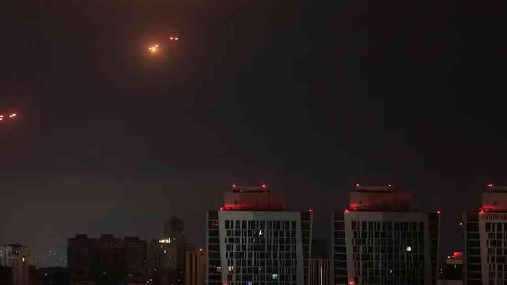 Rússia afirma ter sofrido ofensiva massiva da Ucrânia | Mais de 250 drones foram interceptados