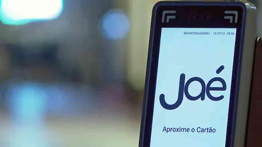 Passageiros relatam perdas de créditos e suspeita de clonagem no Jaé | Validador do Jaé