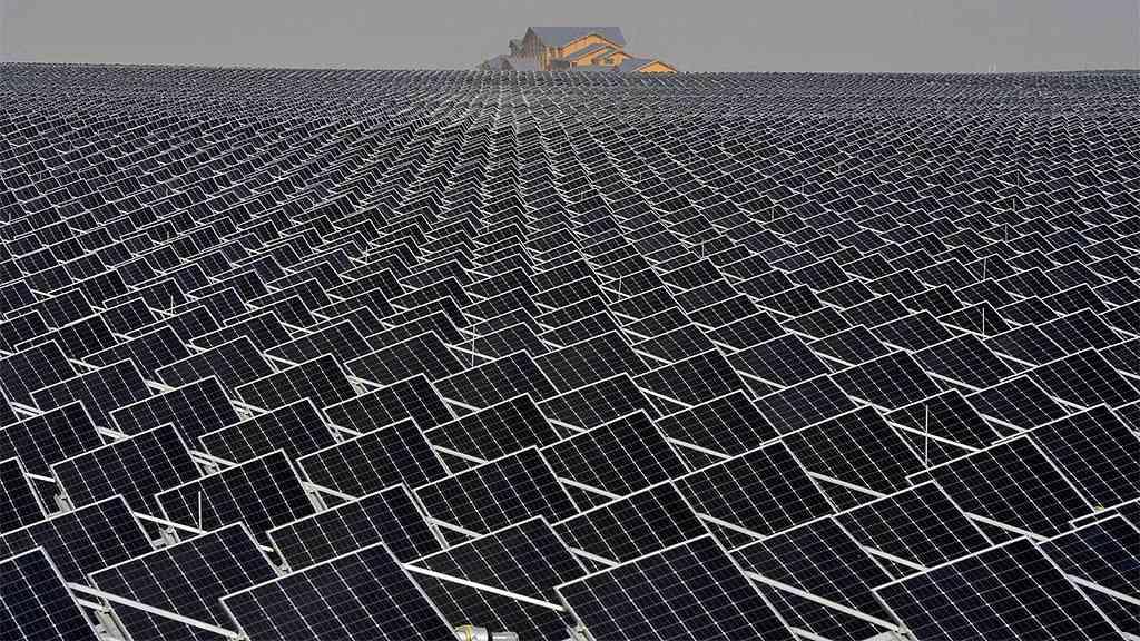 BNDES garante apoio à indústria de energia limpa, alvo de crise aguda | Os campos de painéis solares, em todo o mundo, têm se multiplicado ao longo dos últimos anos, mas no Brasil ainda é um investimento arriscado