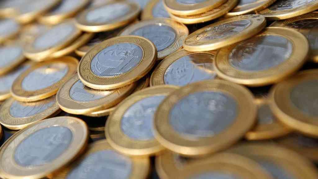 Inflação oficial sobe, mas em ritmo menor do que previram economistas | O levantamento semanal apontou que a expectativa para a alta do IPCA neste ano voltou a cair