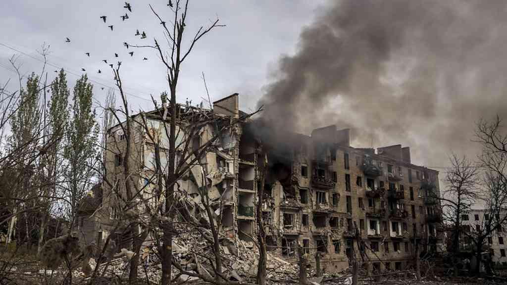 Comboio humanitário da ONU é alvo de ataque russo, diz Ucrânia | Italiano estava em comboio atingido, mas saiu ileso