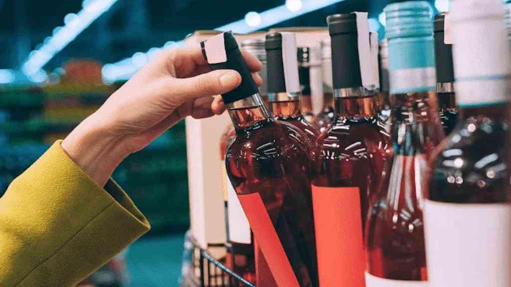 Polícia realiza ações contra fraudes em bebidas no interior de SP | Há muitas suspeitas em todas as regiões do país