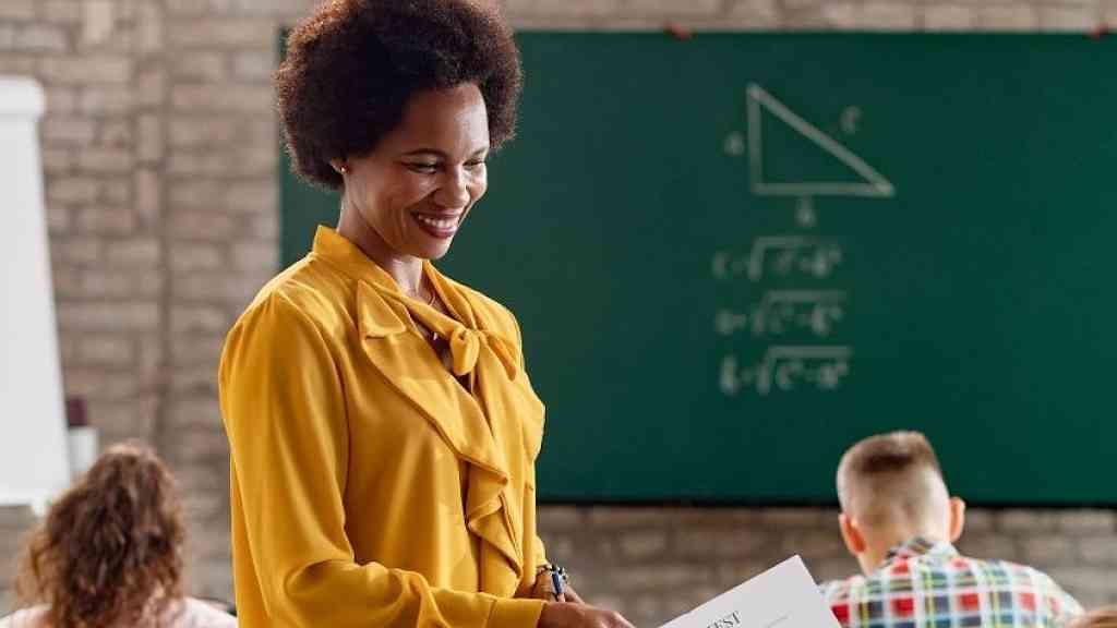 Governo distribuirá 100 mil computadores a professores | Professores receberão 100 mil computadores do Governo Federal