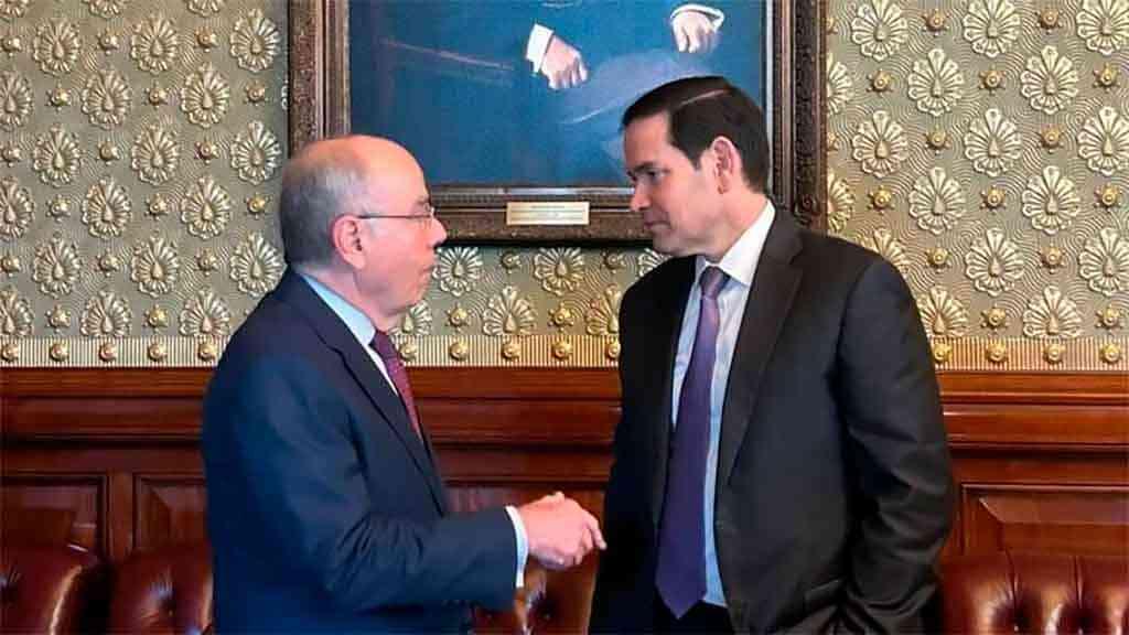Sucesso do encontro entre Rubio e Vieira incomoda bolsonaristas | Vieira e Rubio cumprimentam-se, na sede do Departamento de Estado dos EUA