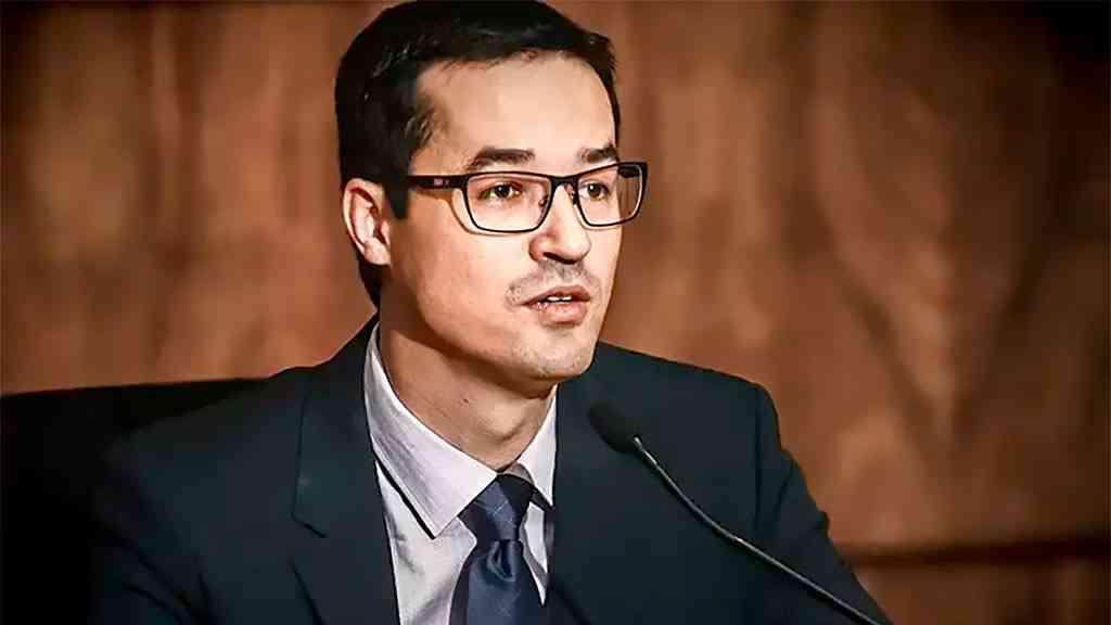 Departamento de Justiça dos EUA pode reabrir denúncias contra Dallagnol | O ex-procurador Deltan Dallagnol aproveitou para faturar alto com ‘vaquinha’ para pagar multa