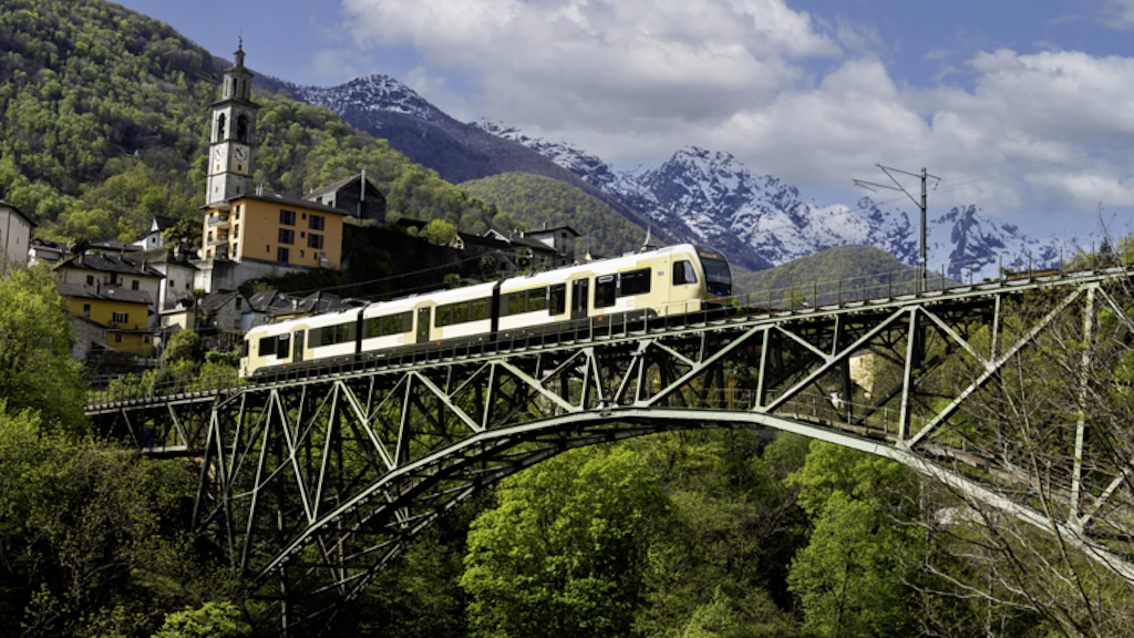 Passeios de trem na Itália ganham destaque em jornal dos EUA | Vista da Ferrovia Vigezzina Centovalli, no norte da Itália