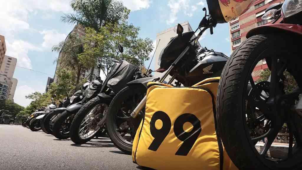 Pesquisa mostra que trabalhadores por aplicativo passam de 1,7 milhão | Os trabalhadores por aplicativos têm uma jornada mais longa do que quem é contratado pela CLT