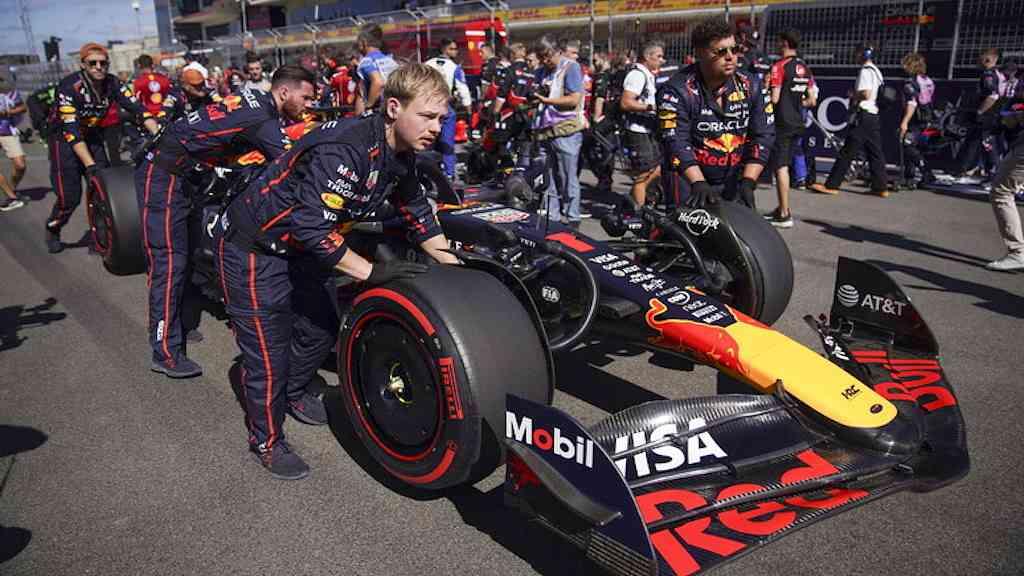 Verstappen vence sprint nos EUA após batida entre McLarens | Verstappen venceu corrida sprint nos EUA