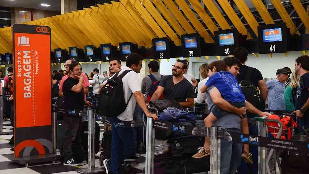 Aeroportos e voos lotados marcam terceiro trimestre da aviação no país | Feriado aumenta movimento em rodovias e aeroportos paulistas