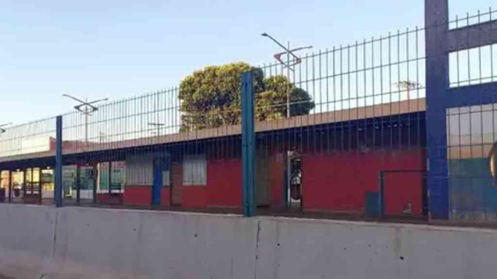 Paralisação de motoristas interrompe transporte público em Campo Grande | Terminal de ônibus em Campo Grande