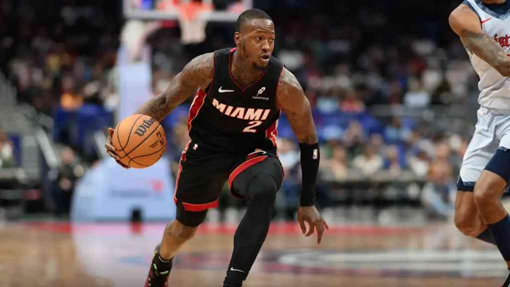 Atleta e técnico da NBA são detidos em operação contra apostas ilegais | Entre os detidos está o armador Terry Rozier, do Miami Heat