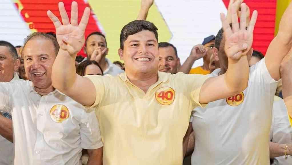 Filho de ex-prefeito ligado ao Comando Vermelho vence eleição no Ceará | A diplomação do prefeito eleito Joel Barroso está marcada para 10 de novembro