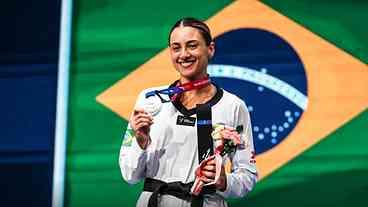 Milena Titoneli conquista prata no Mundial de Taekwondo