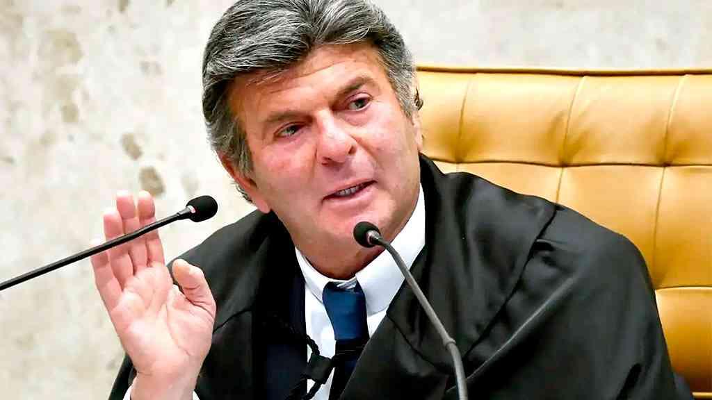 Fux muda de turma e tenta influir no julgamento de Bolsonaro | Dos cinco ministros da Primeira Turma do STF, o ministro Luiz Fux foi o único a votar pela inocência de Bolsonaro