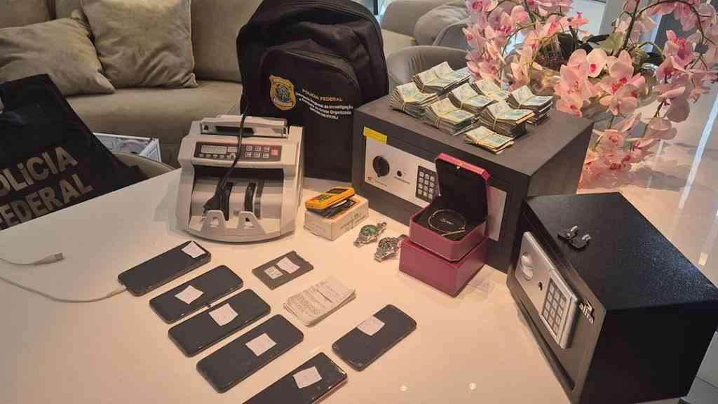 PF prende quatro por desvio de pensões de servidores da UFRJ | Operação investiga uma organização criminosa