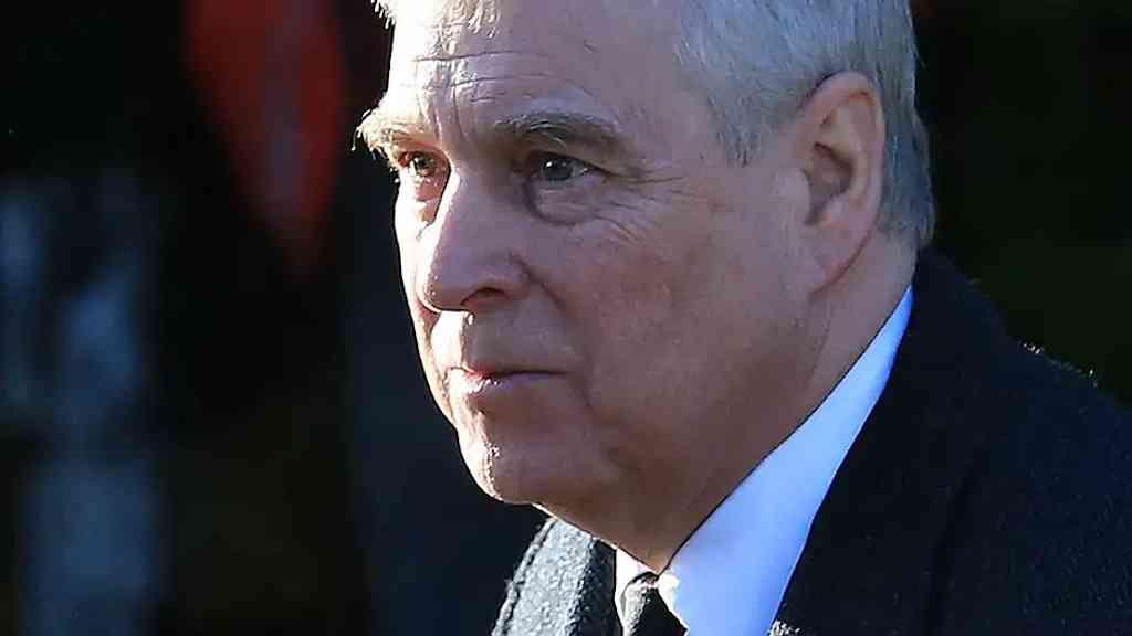 Príncipe Andrew perderá oficialmente o título | Andrew disse que desistiria de usar seu título de duque de York após anos de críticas sobre seu comportamento