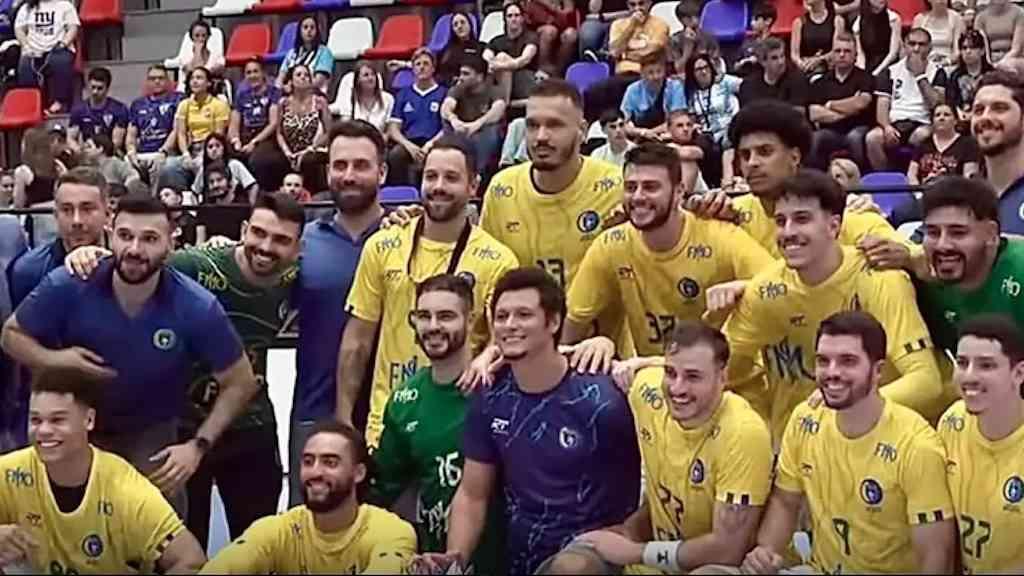 Brasil vence Argentina e conquista o Torneio Quatro Nações | Na casa do rival, seleção faz 31 a 23 e levanta taça