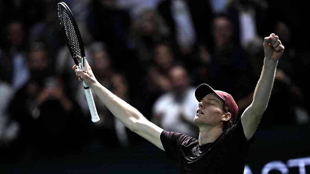 Sinner vence Auger-Aliassime e volta à liderança mundial | Sinner volta a ser número 1 do mundo