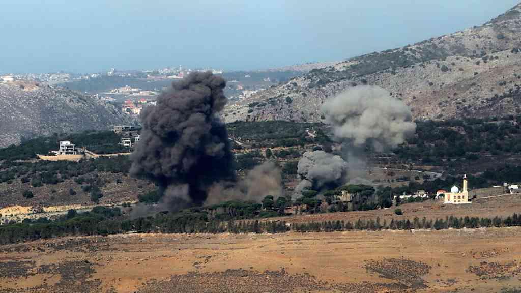 Israel intensifica ataques ao Hezbollah no sul do Líbano | Israel lançou ataques aéreos contra alvos militares