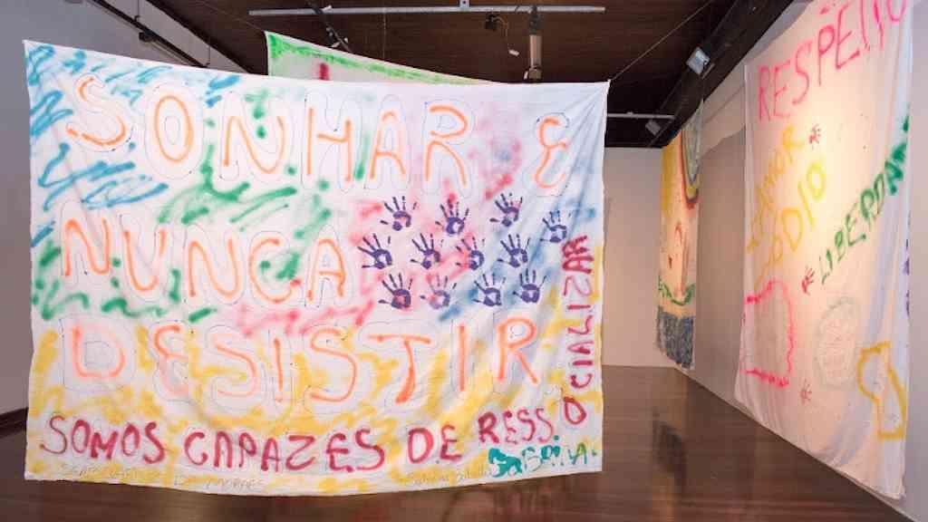 Mulheres trans é tema de debates e exposição no Centro Cultural Correios | Exposição “Presenças Invisíveis – Mulheres Trans”, com curadoria e arte de Isabela Francisco