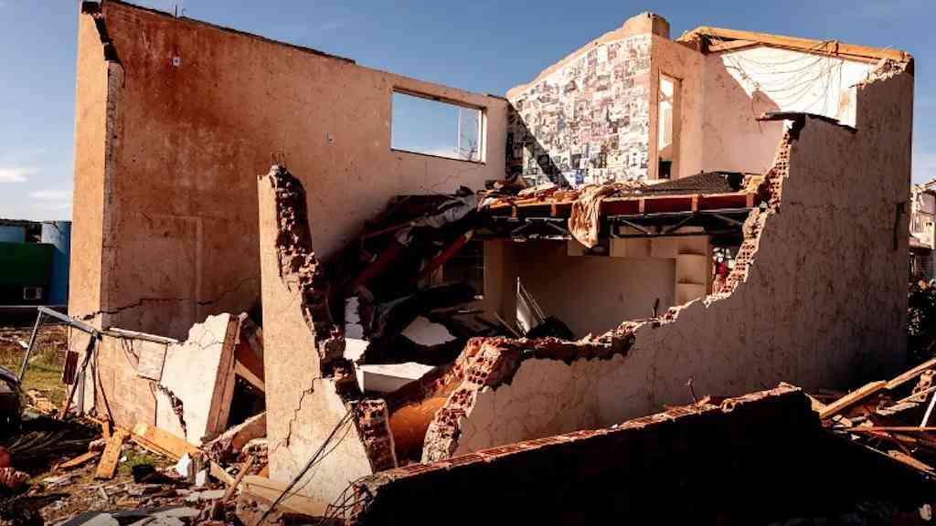 Famílias atingidas por temporal no Paraná terão apoio financeiro | Recursos são do Fundo Estadual de Calamidade Pública