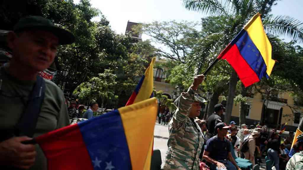 Venezuela articula reação militar a possível ofensiva dos EUA | Forças venezuelanas montam estratégia de contra-ataque