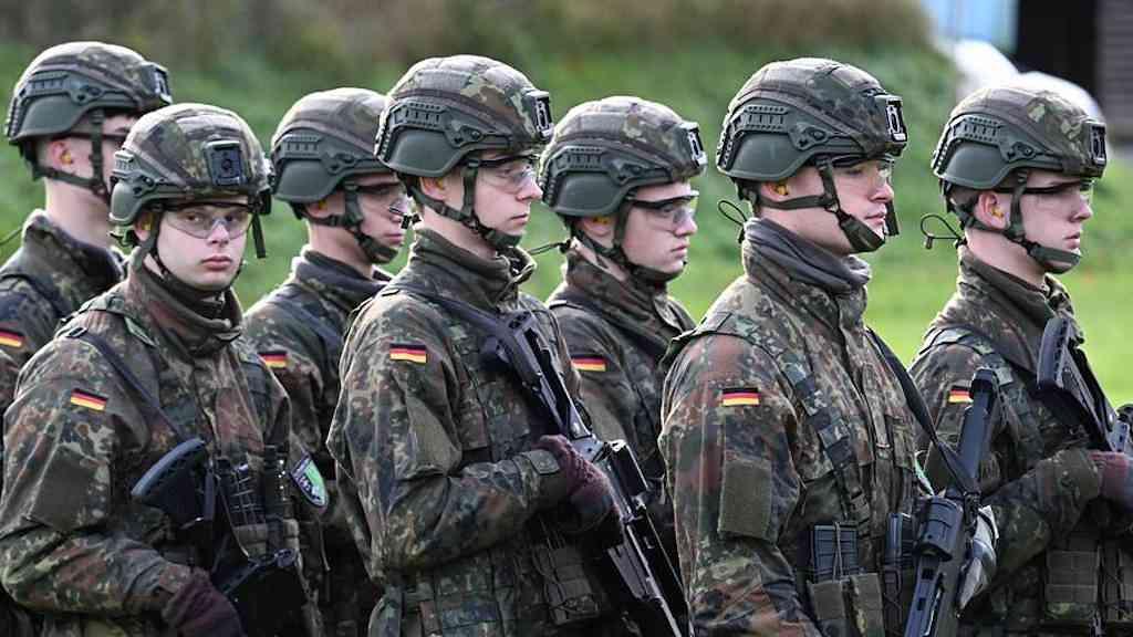 Alemanha retoma alistamento militar obrigatório | Governo quer alcançar meta de 260 mil militares na ativa