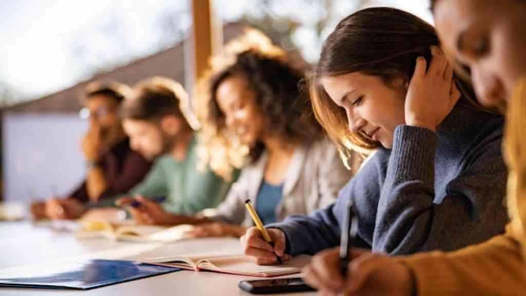 Fies 2025: Inep chama candidatos da lista de espera | Pré-selecionados têm dois dias uteis para comprovar informações