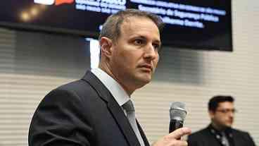 Soberba de Derrite gera lambança legislativa