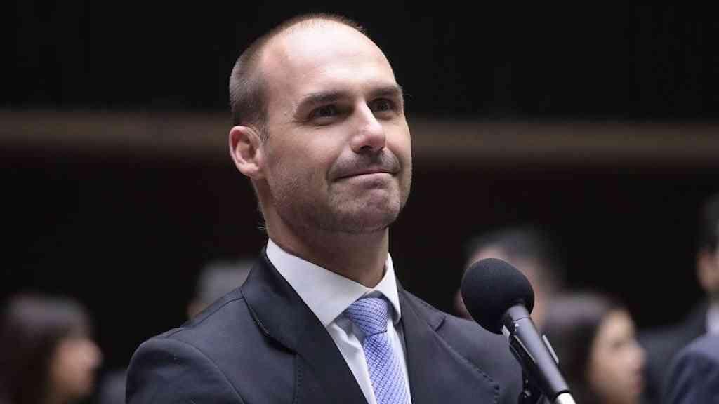 STF decide por unanimidade tornar Eduardo Bolsonaro réu por coação | O deputado federal Eduardo Bolsonaro (PL-SP)
