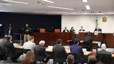 STF Confirma Condenação de Bolsonaro por Golpe