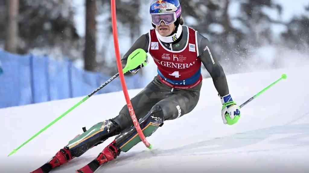 Lucas Pinheiro vence etapa de Levi na Copa do Mundo de Esqui Alpino | Esta é a primeira conquista brasileira na história da competição