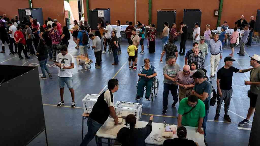 Disputa presidencial no Chile será decidida no segundo turno | Jeannette Jara e José Antonio Kast foram os mais votados nesse domingo