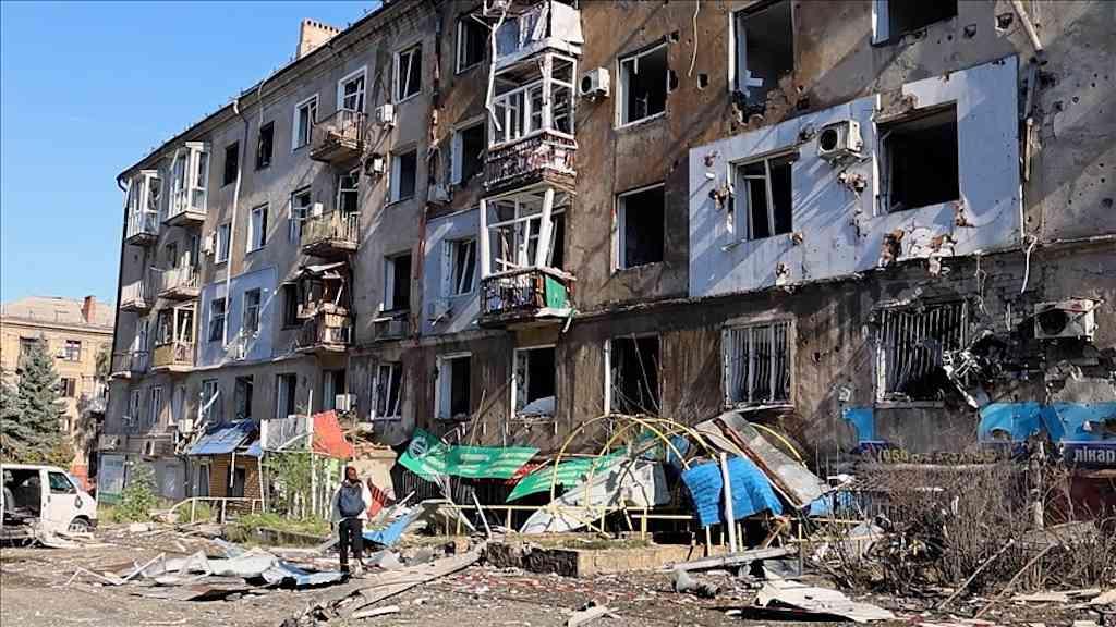 Exército russo anuncia novo avanço com captura de três cidades | Rússia diz ter avançado e capturado três cidades na Ucrânia