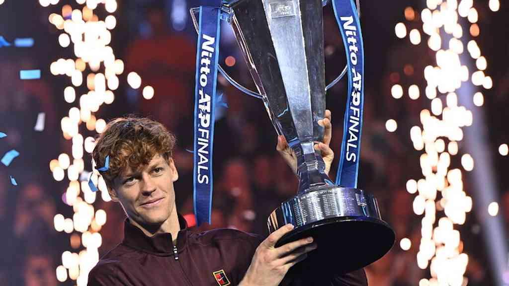 Cidade italiana planeja erguer estátua em homenagem a Sinner | Tenista tirolês, número 2 do mundo, foi bicampeão do ATP Finals